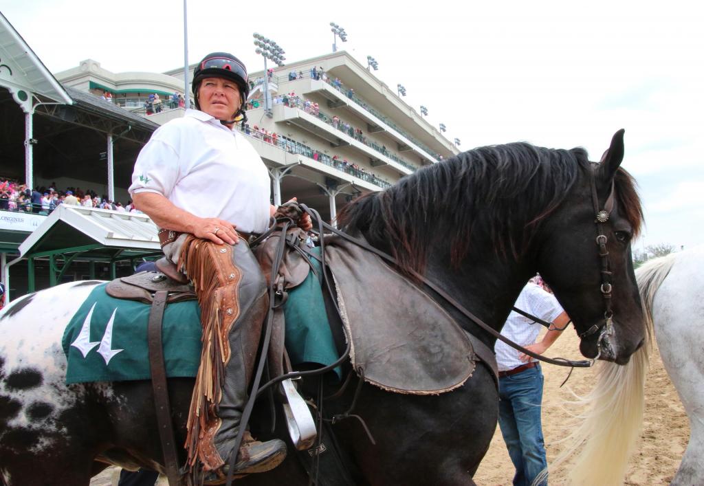 Monnie Goetz (Julie June Stewart photo)